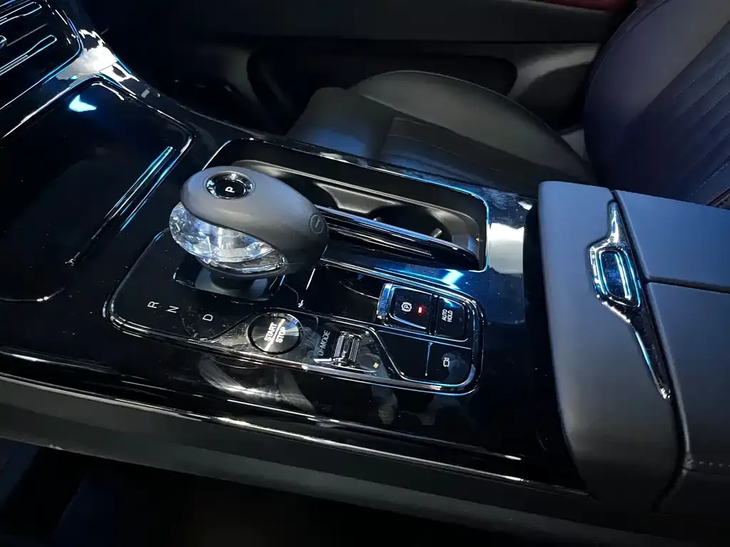 GAC Motor Trumpchi M8 — фото 5