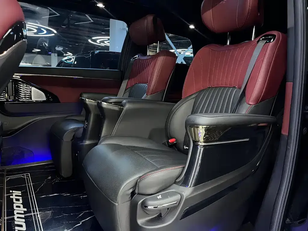 GAC Motor Trumpchi M8 — фото 9
