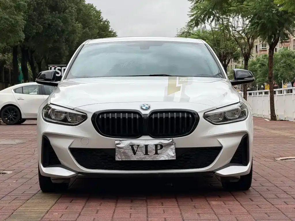 BMW 1 Series 2023 из CN, фото 4