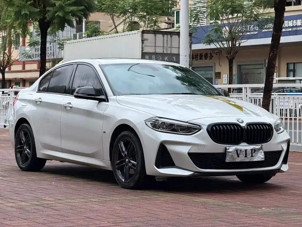 BMW 1 Series 2023 из CN, фото 5
