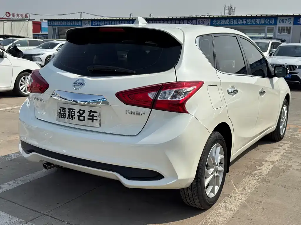Nissan Tiida 2021 из CN, фото 3