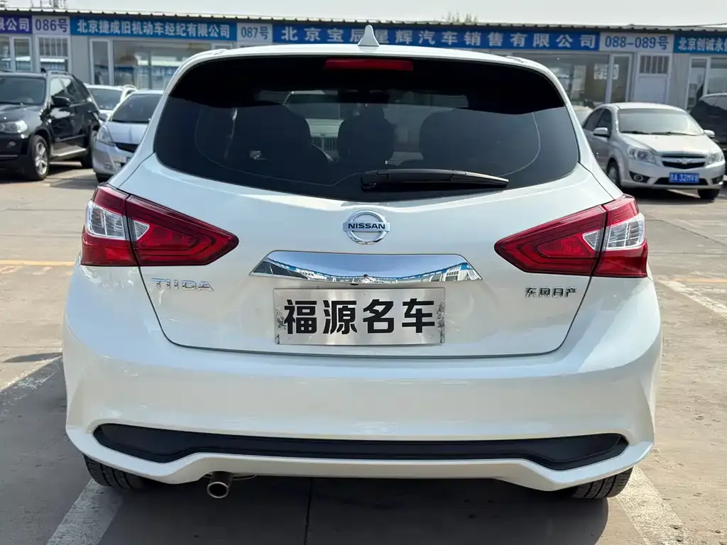 Nissan Tiida 2021 из CN, фото 4