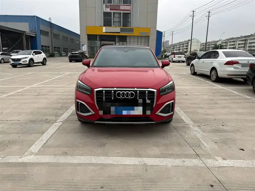 Audi Q2L 2023 из CN, фото 2