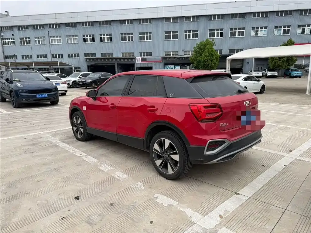 Audi Q2L 2023 из CN, фото 9