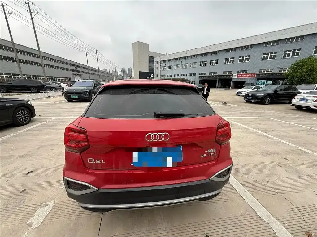 Audi Q2L 2023 из CN, фото 6