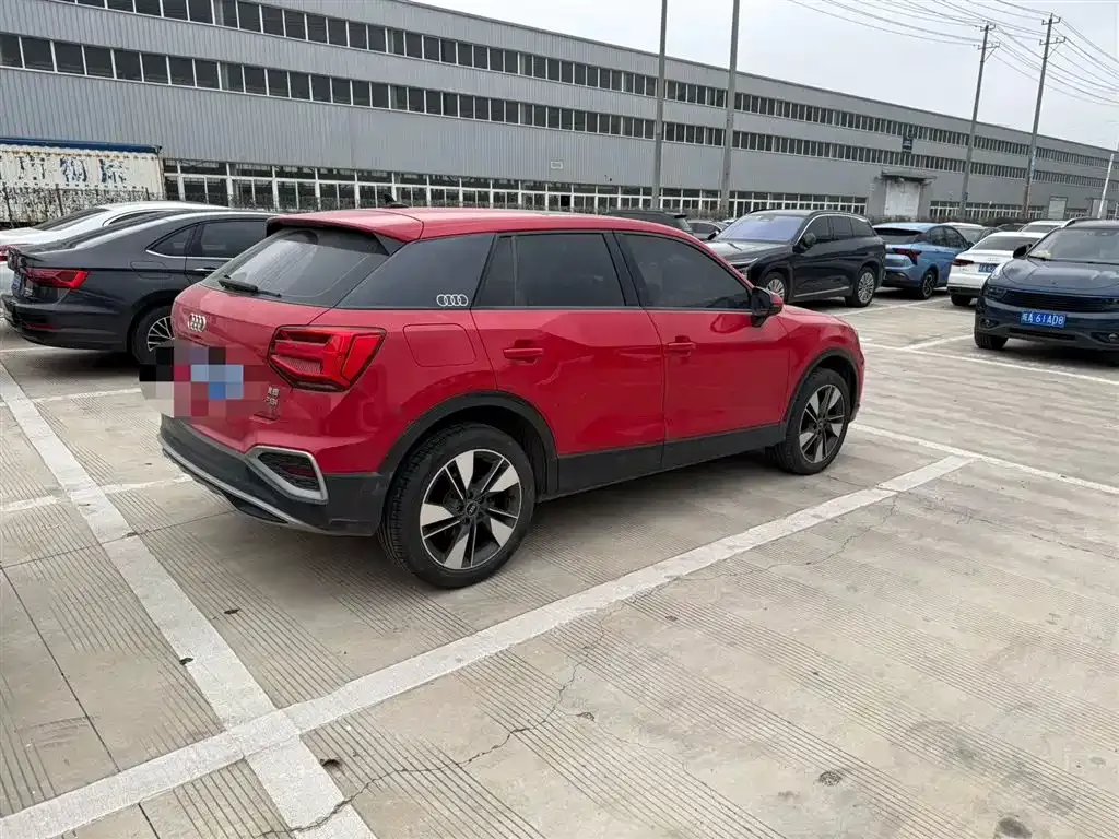 Audi Q2L 2023 из CN, фото 5