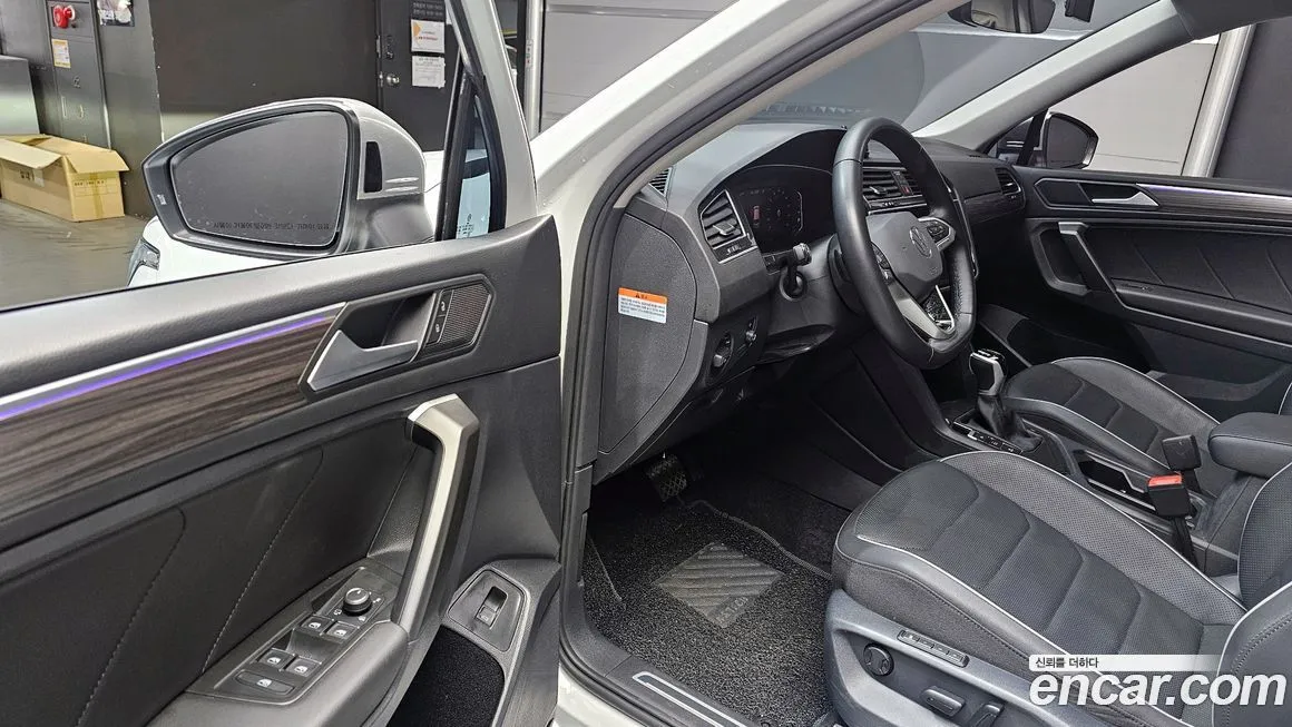 Volkswagen Tiguan — фото 10