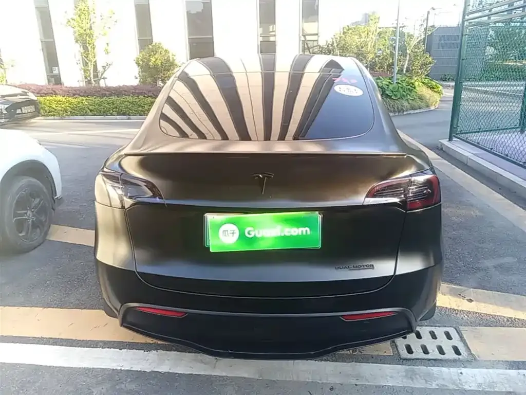Tesla Model Y — фото 4
