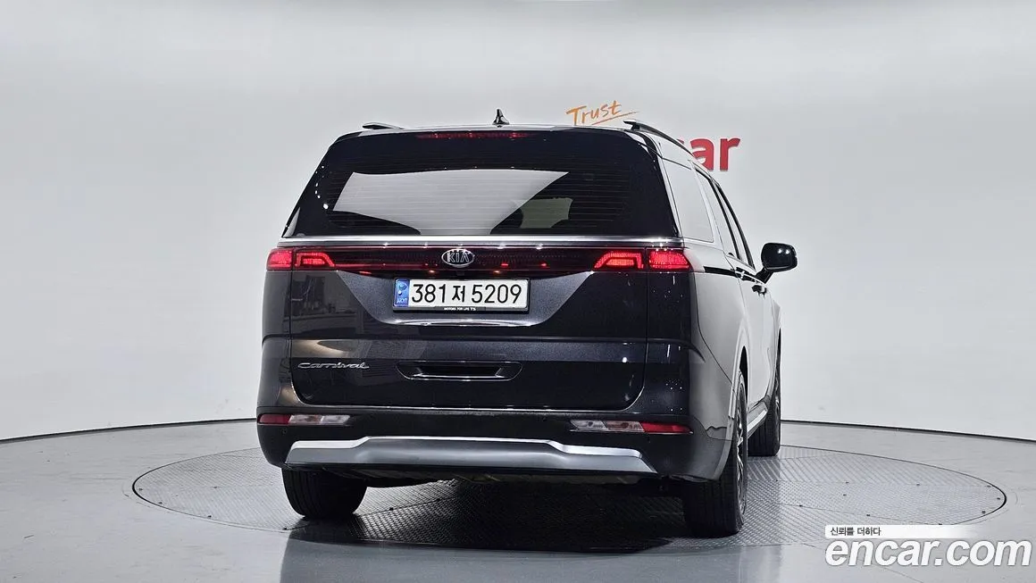 Kia Carnival 2021 из KR, фото 2