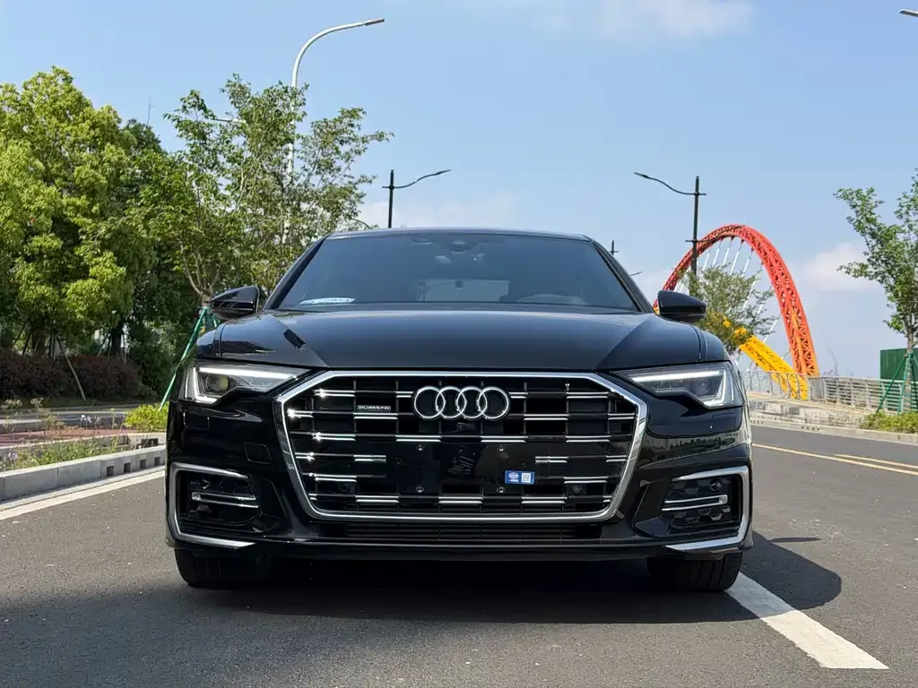 Audi A6L 2023 из CN, фото 10
