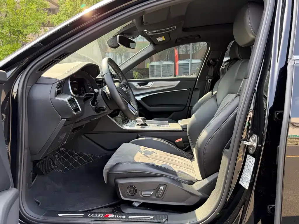 Audi A6L 2023 из CN, фото 6