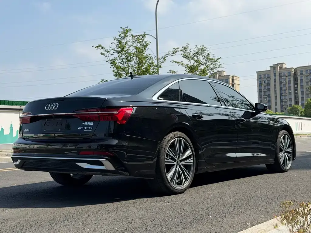 Audi A6L 2023 из CN, фото 8