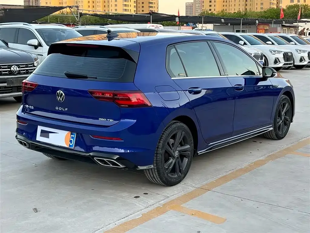 Volkswagen Golf 2023 из CN, фото 4