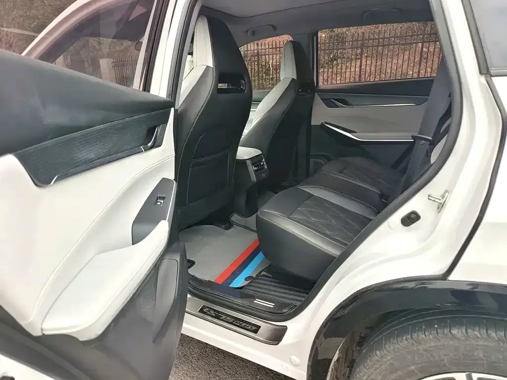 Changan CS75PLUS 2024 из CN, фото 7
