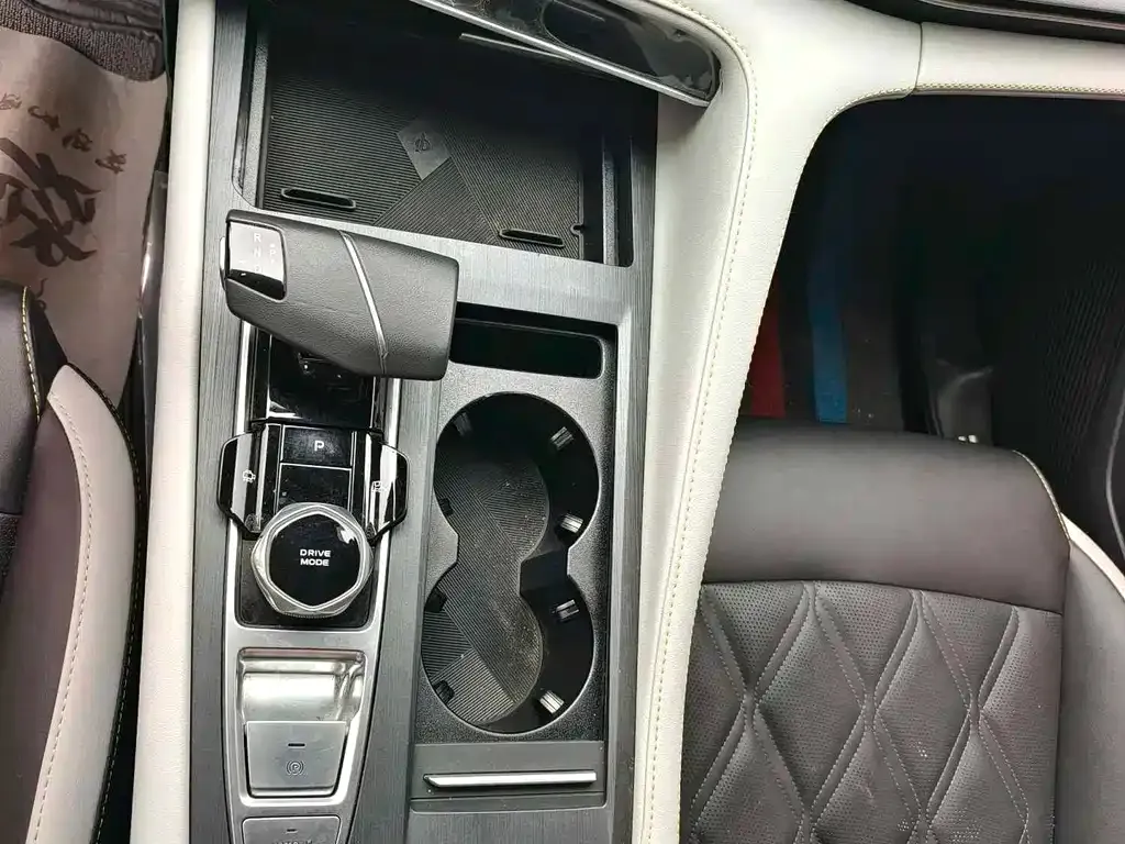 Changan CS75PLUS 2024 из CN, фото 4