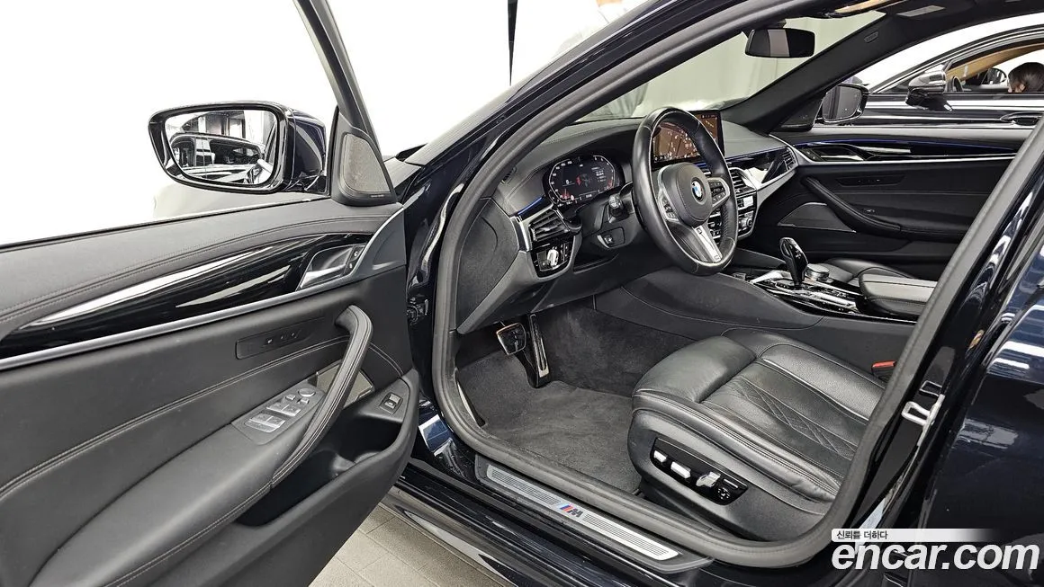BMW 5-Series 2022 из KR, фото 10