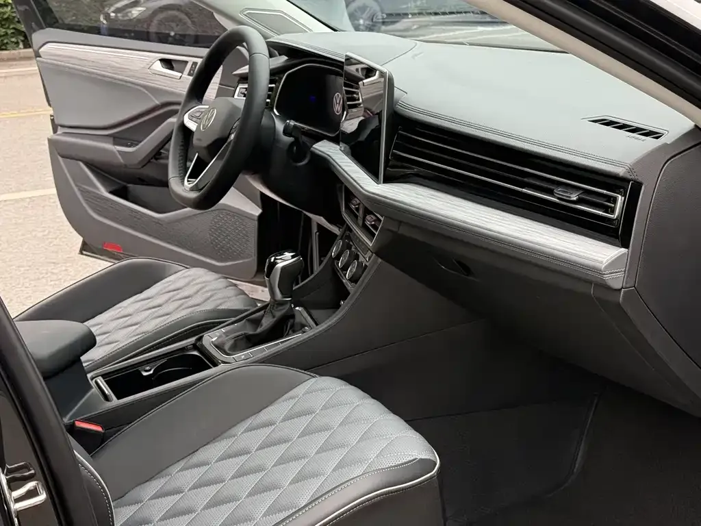 Volkswagen Sagitar 2024 из CN, фото 9