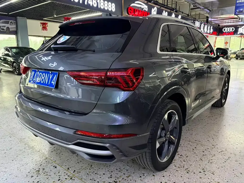 Audi Q3 — фото 10