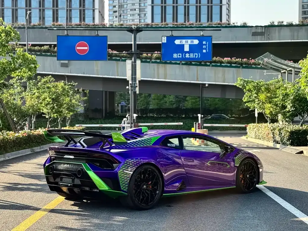 Lamborghini Huracan — фото 5