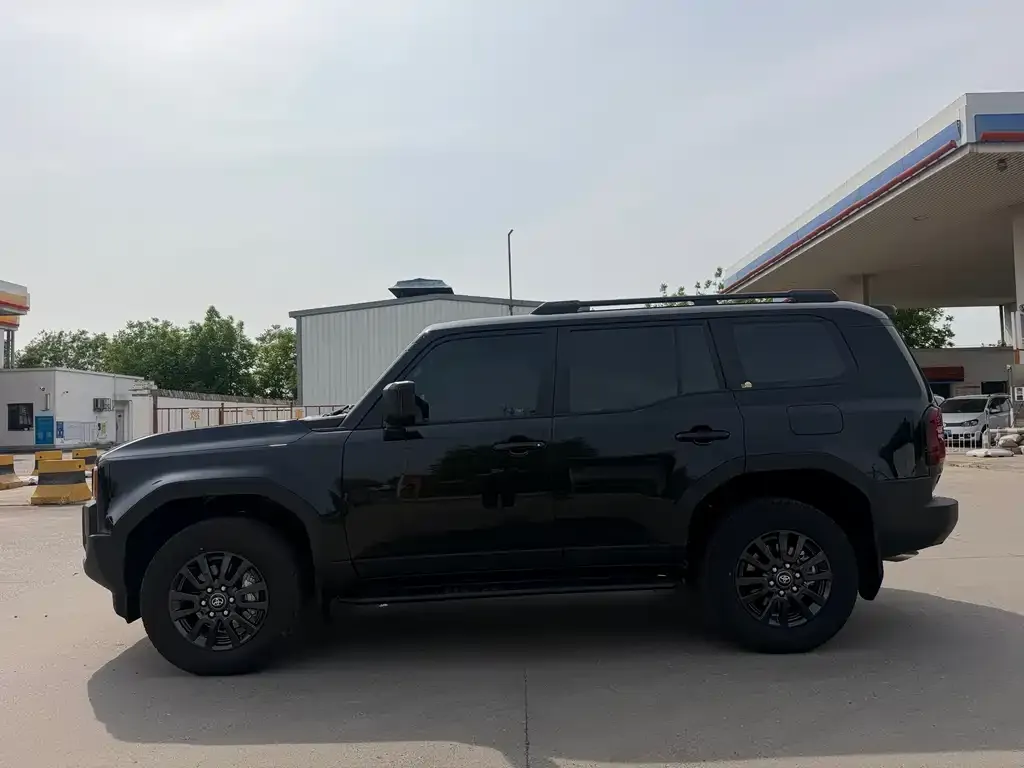 Toyota Prado 2025 из CN, фото 2