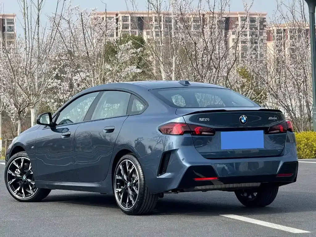 BMW 2 Series 2025 из CN, фото 6
