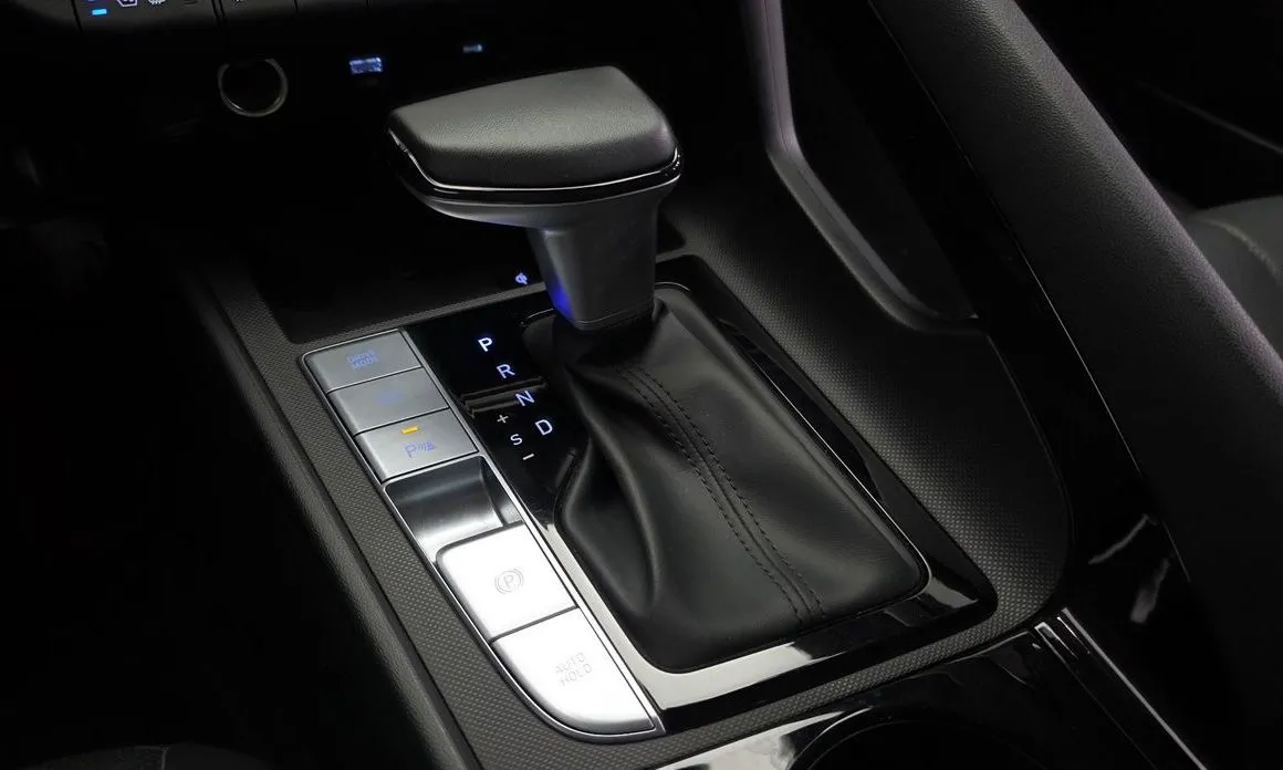 Hyundai AVANTE — фото 6