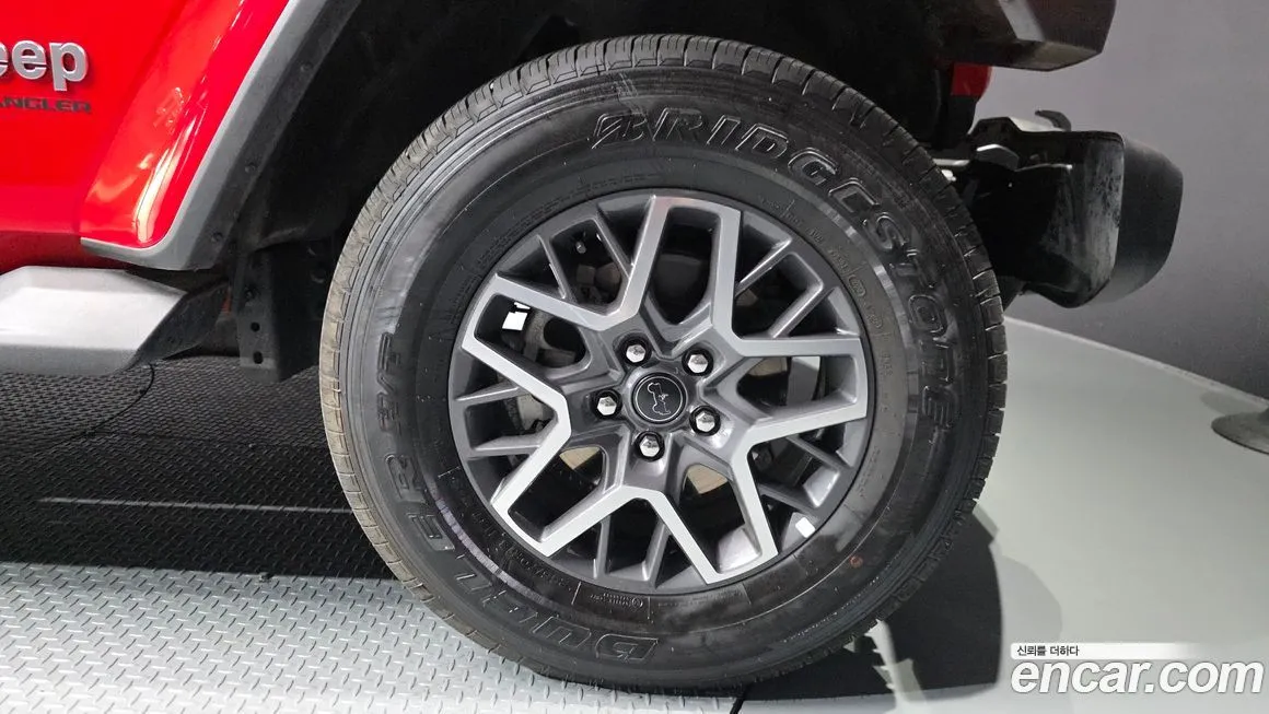 Jeep Wrangler 2024 из KR, фото 4