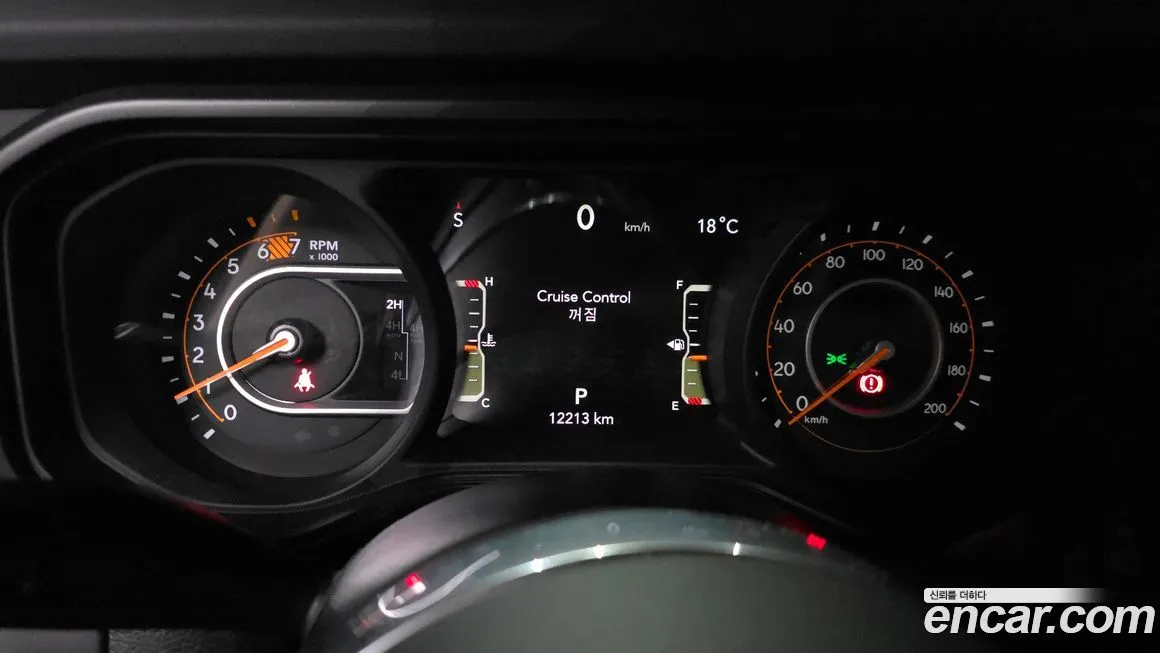 Jeep Wrangler 2024 из KR, фото 3
