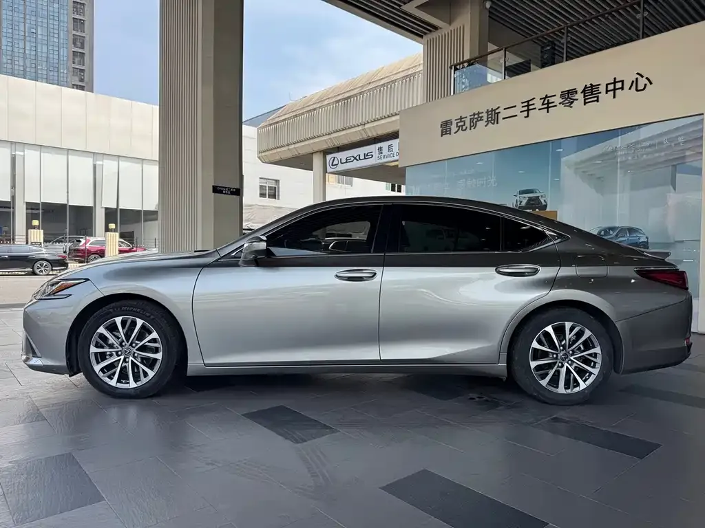 Lexus ES 2024 из CN, фото 7