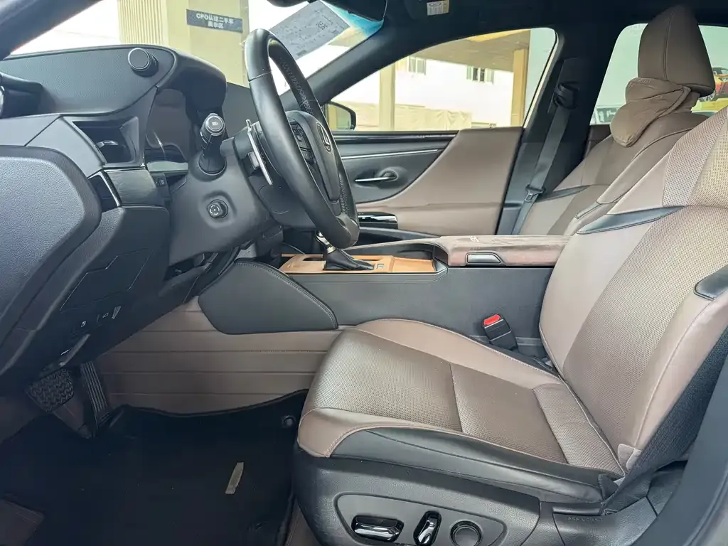 Lexus ES 2024 из CN, фото 3