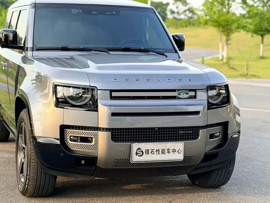 Land Rover Defender — фото 8