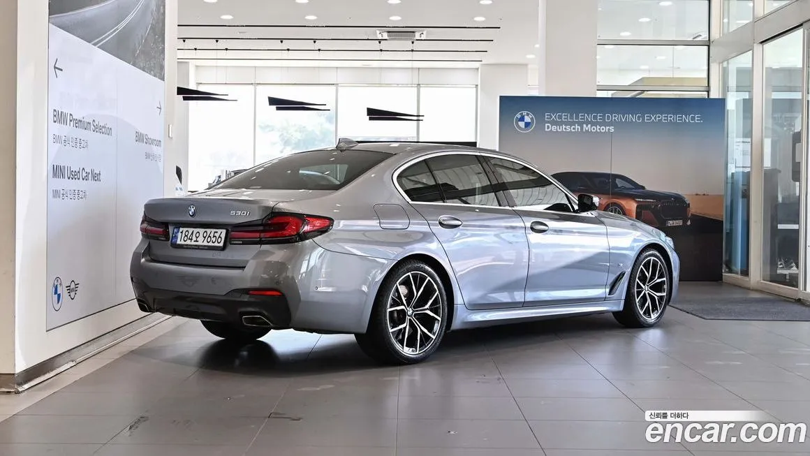 BMW 5-Series 2023 из KR, фото 6