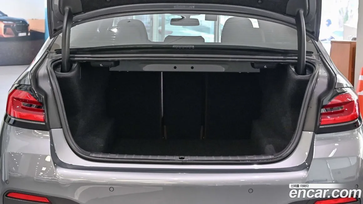 BMW 5-Series 2023 из KR, фото 3