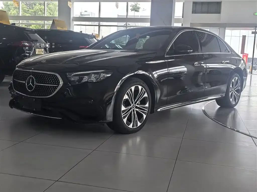 Mercedes-Benz E-Class 2024 из CN, фото 10