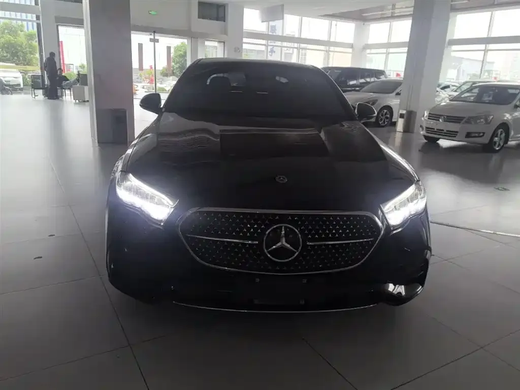 Mercedes-Benz E-Class 2024 из CN, фото 4