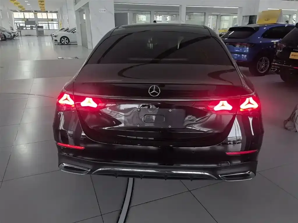 Mercedes-Benz E-Class 2024 из CN, фото 8