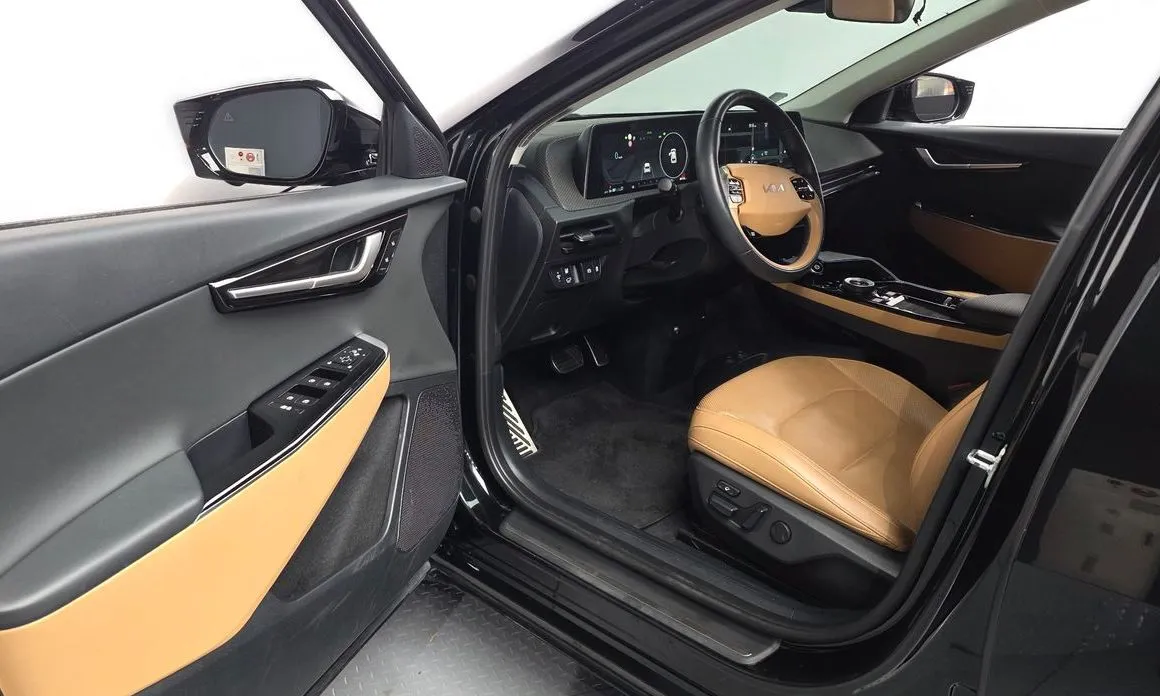 Kia EV6 2023 из KR, фото 9