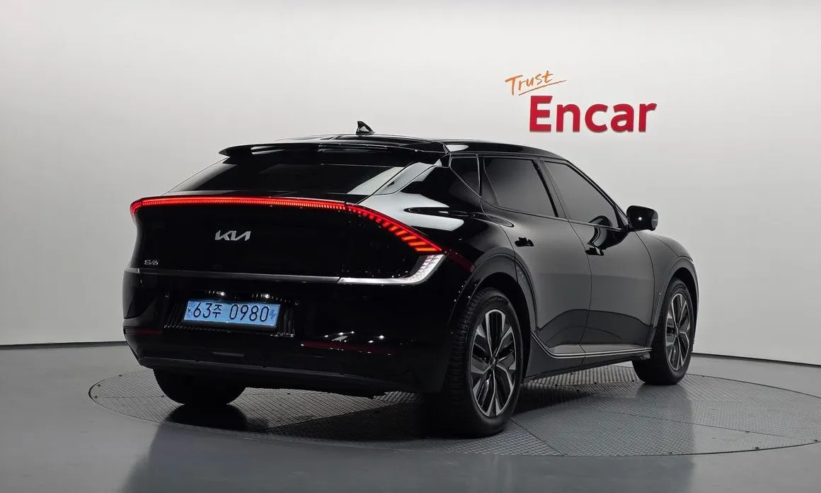 Kia EV6 2023 из KR, фото 4
