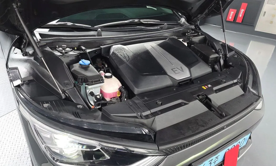 Kia EV6 2023 из KR, фото 10