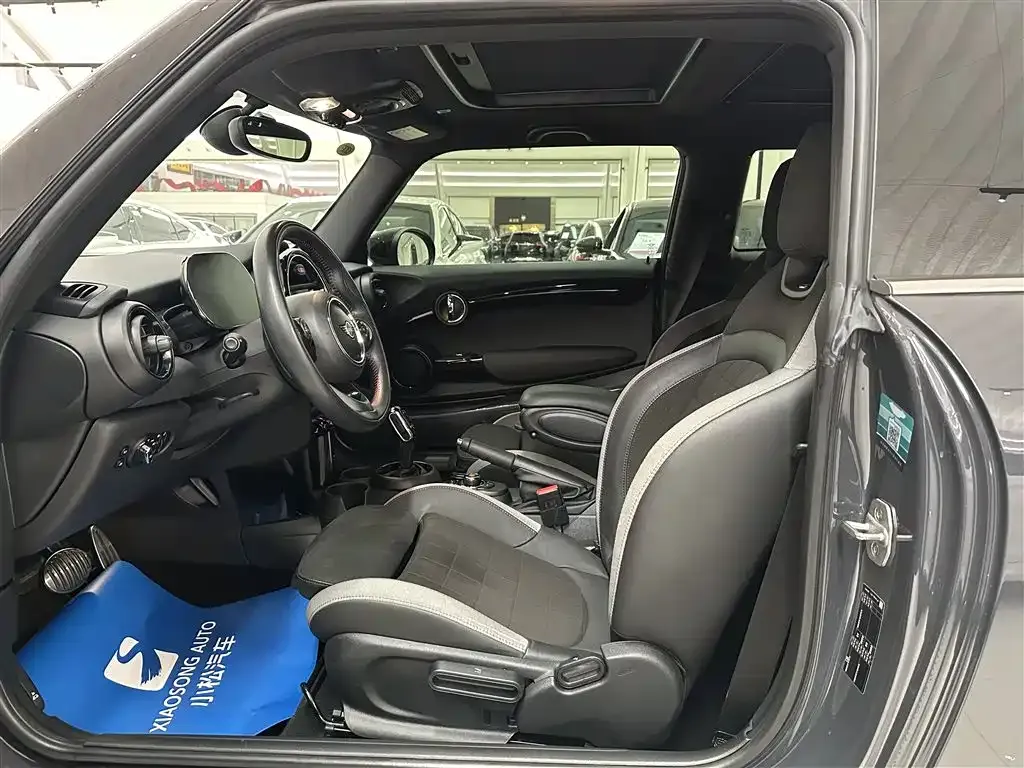 MINI Cooper (3-door) 2021 из CN, фото 2