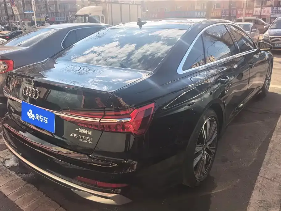 Audi A6L 2023 из CN, фото 4
