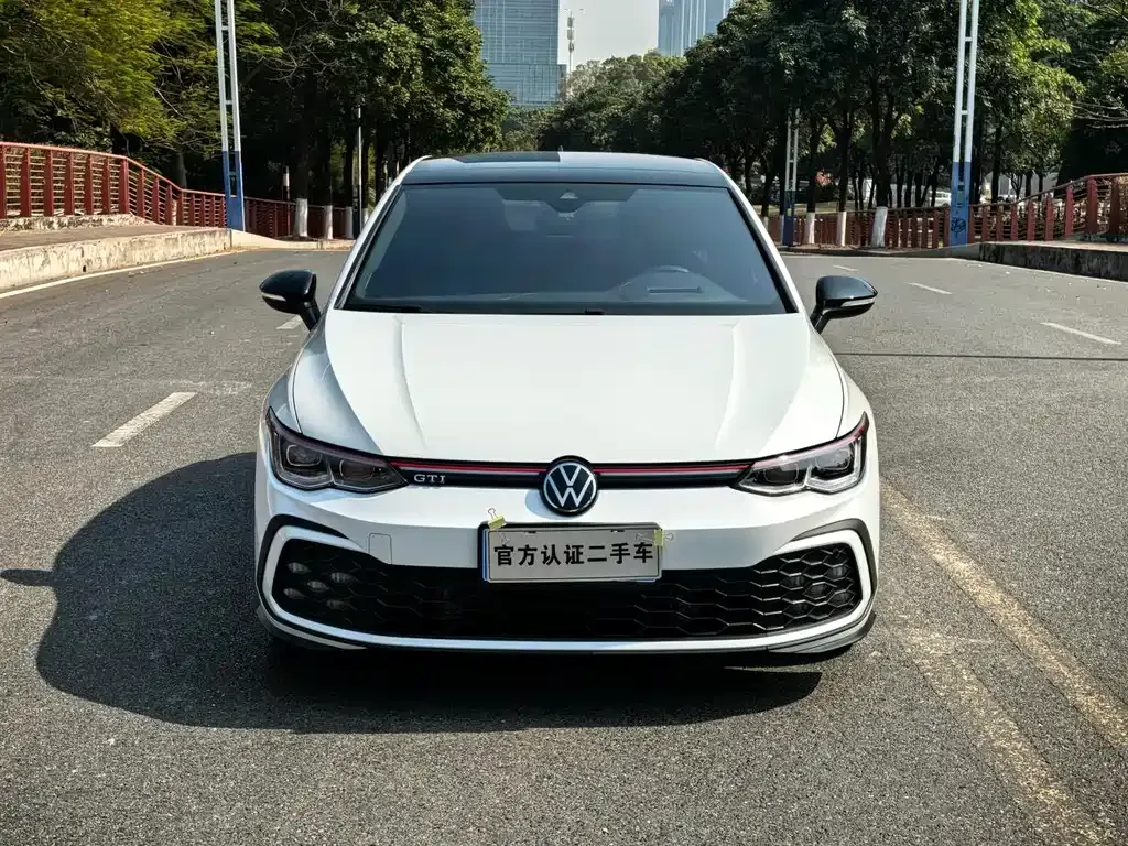 Volkswagen Golf GTI 2023 из CN, фото 10