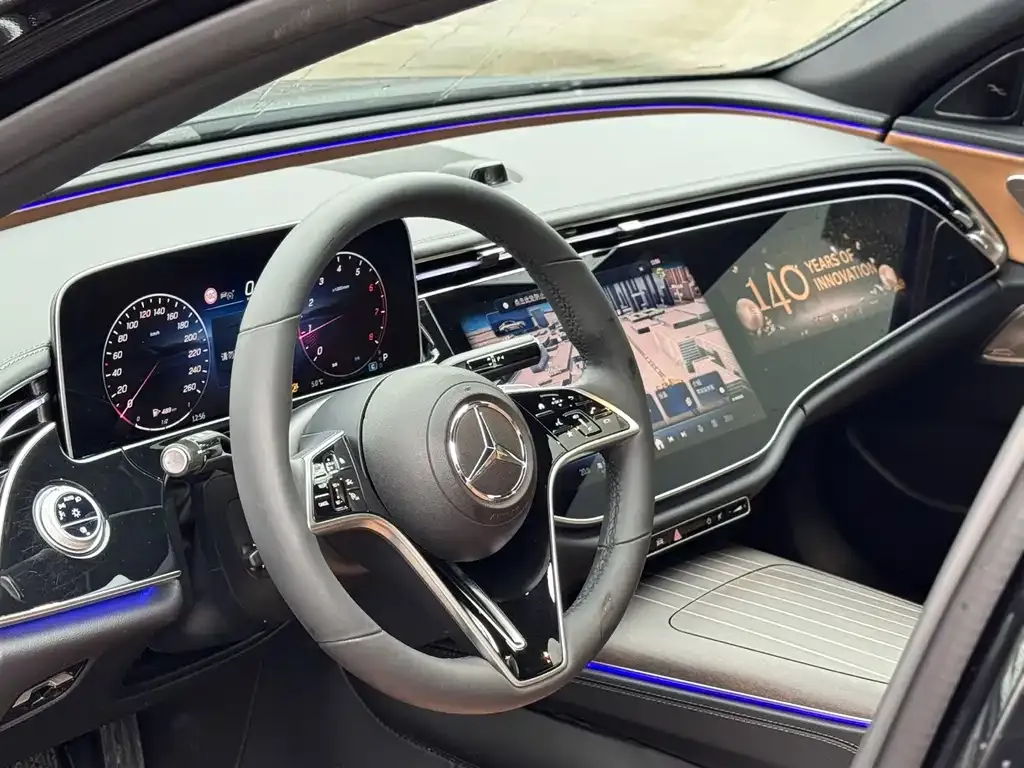 Mercedes-Benz E-Class — фото 10