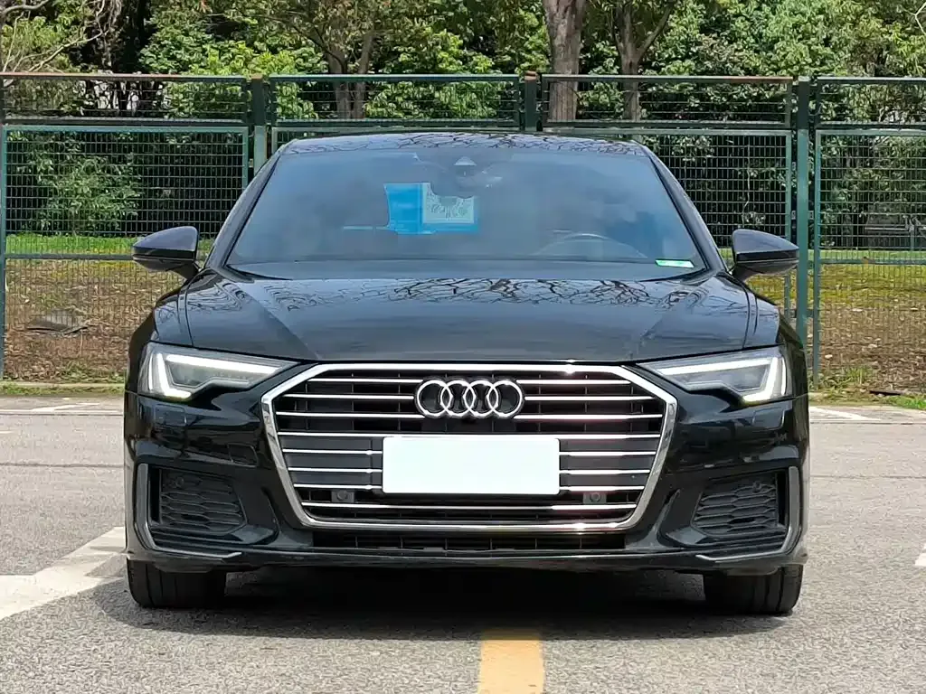 Audi A6L — фото 10