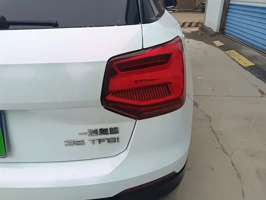 Audi Q2L 2021 из CN, фото 2
