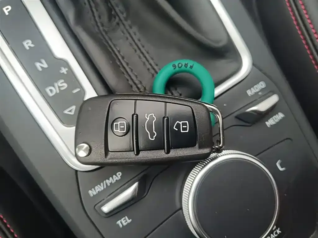 Audi Q2L 2021 из CN, фото 8