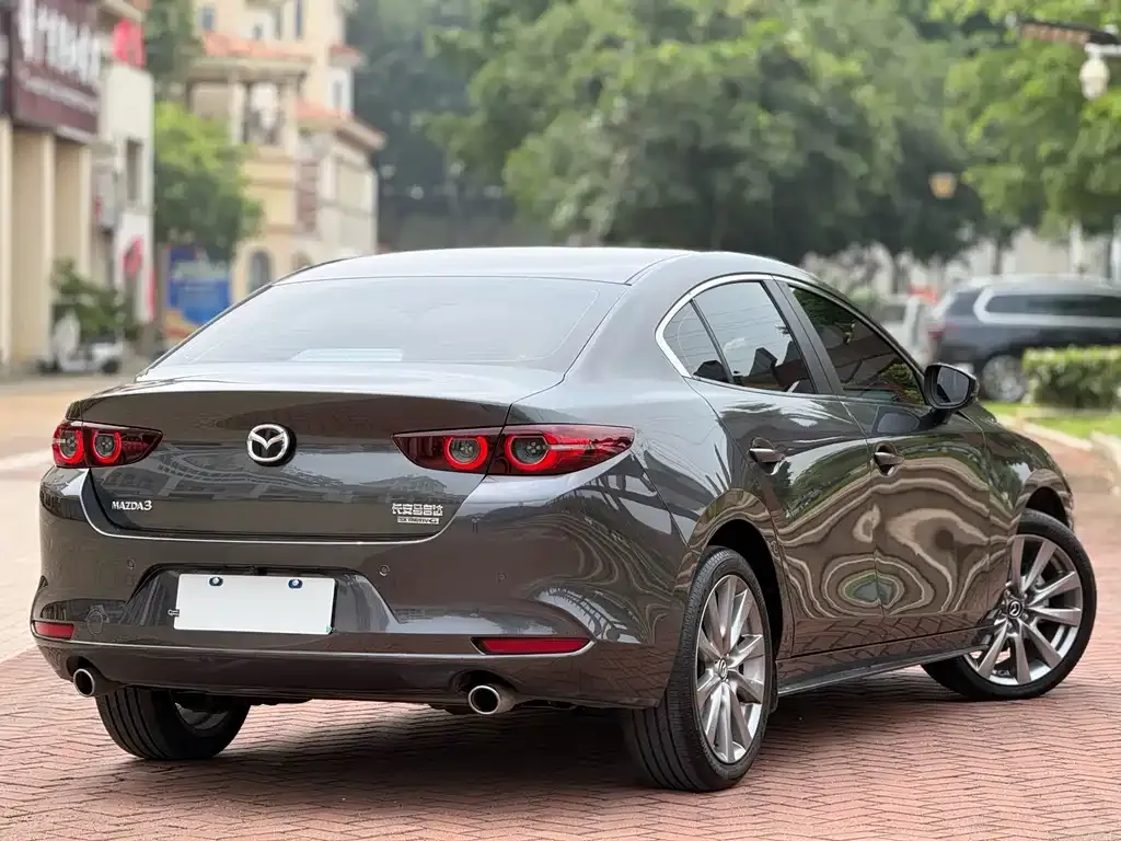 Mazda 3 Axela 2023 из CN, фото 3
