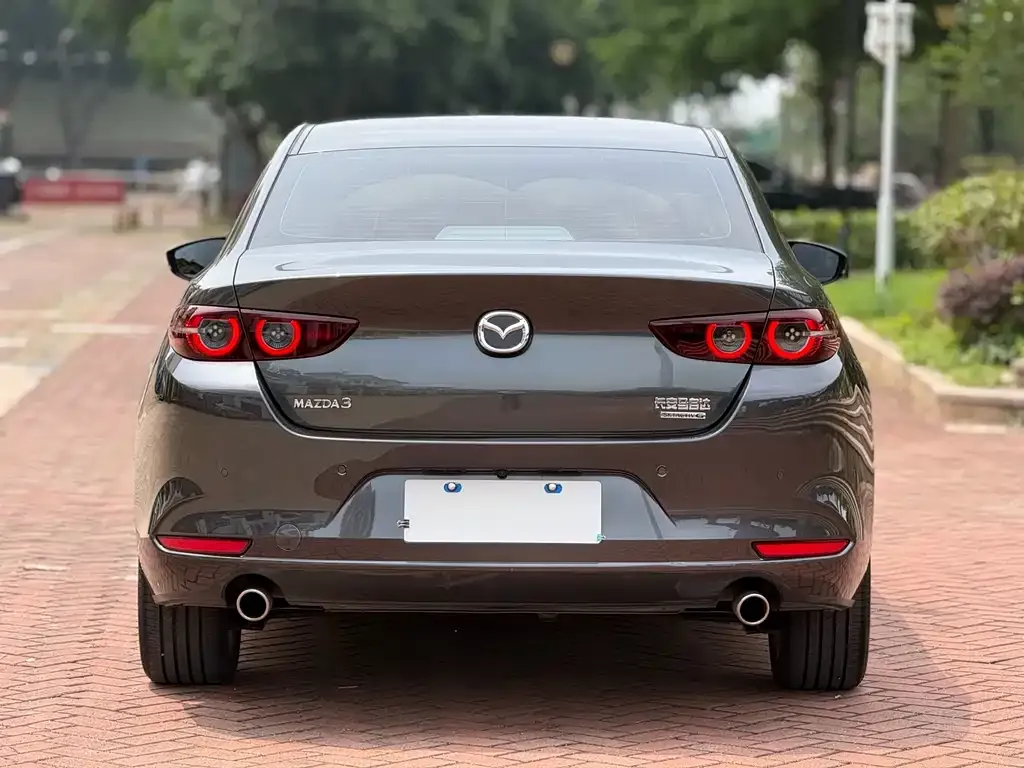 Mazda 3 Axela 2023 из CN, фото 9