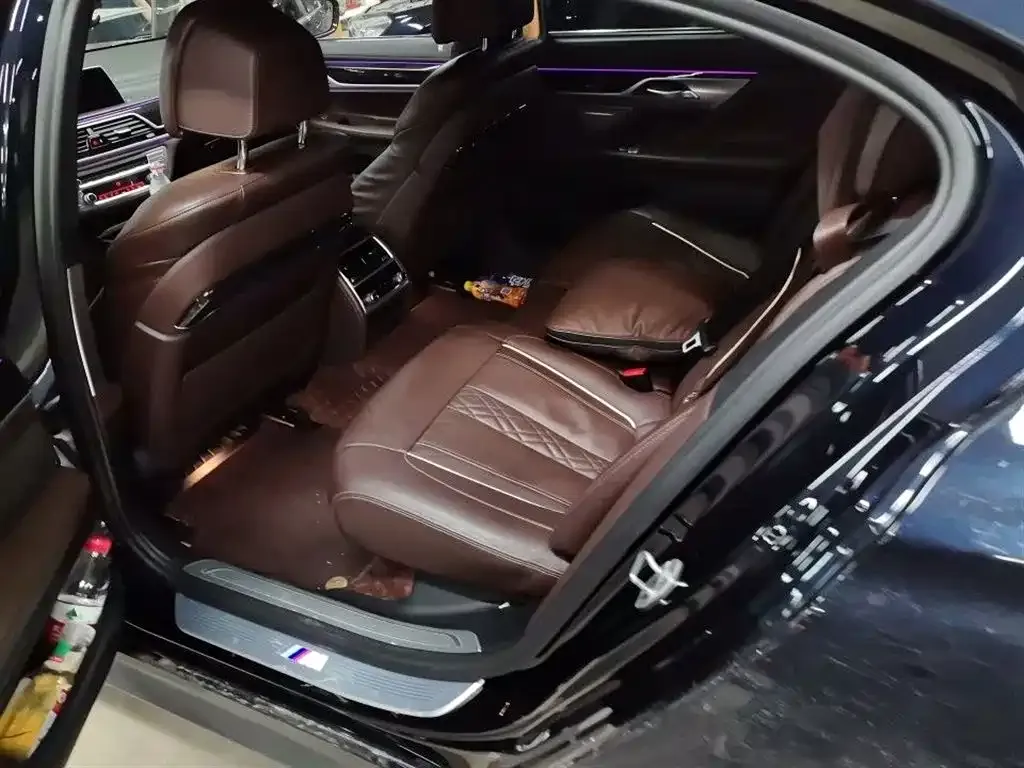 BMW 7 Series 2022 из CN, фото 3