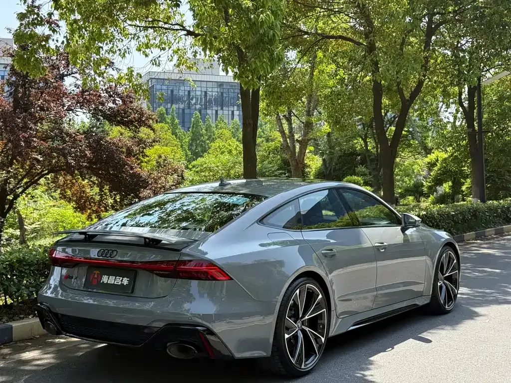 Audi RS 7 2025 из CN, фото 9
